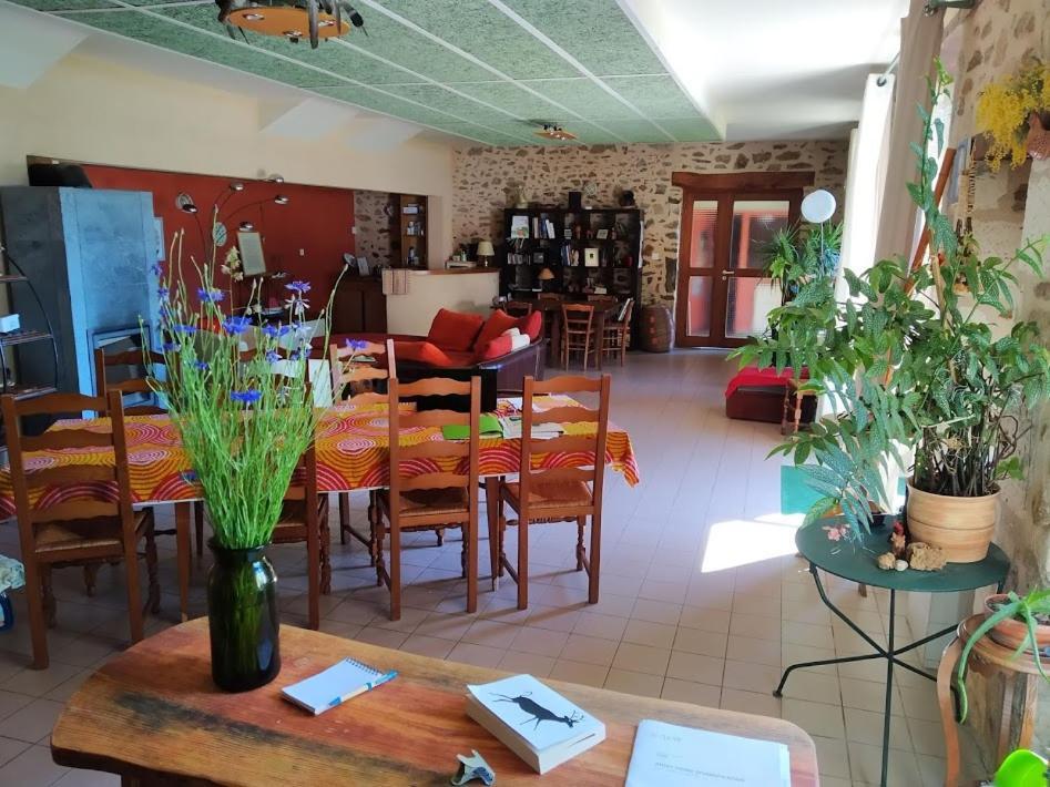 La Tribu De Lavaud Bed & Breakfast Saint-Quentin-sur-Charente Exterior photo